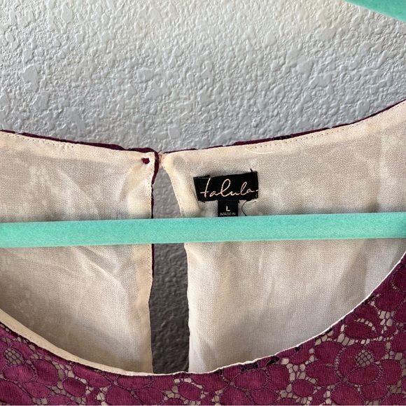 TALULA Short Sleeve Lace Top - Picture 2 of 9